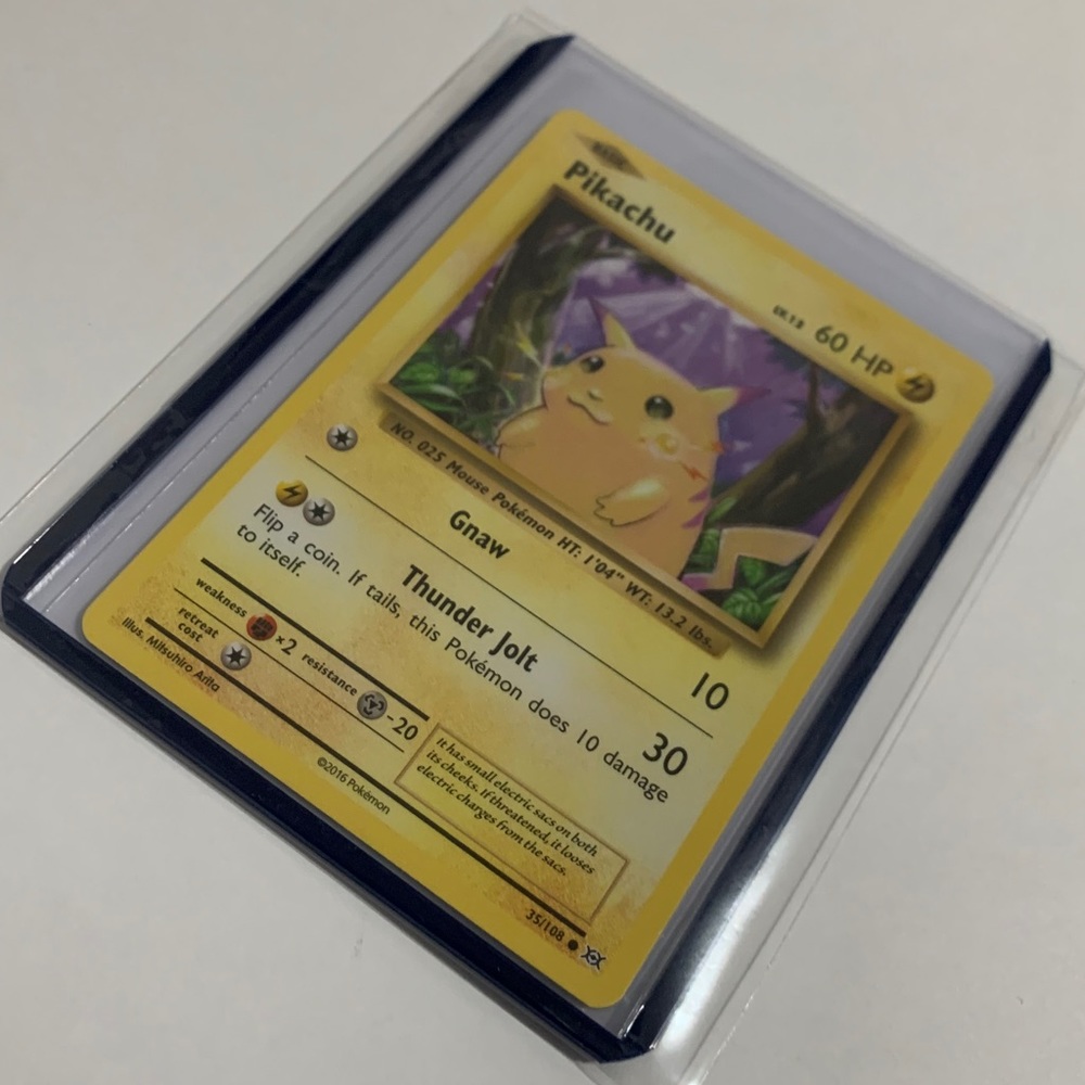 Pikachu ‘16 Pokémon Basic Card - Picture 3 of 6